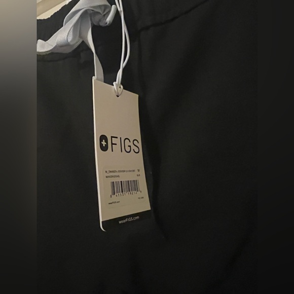 NEW WITH TAG | TWO Pairs of Men’s FIGS Tansen Jogger 2.0 Short (Medium) - Picture 5 of 7